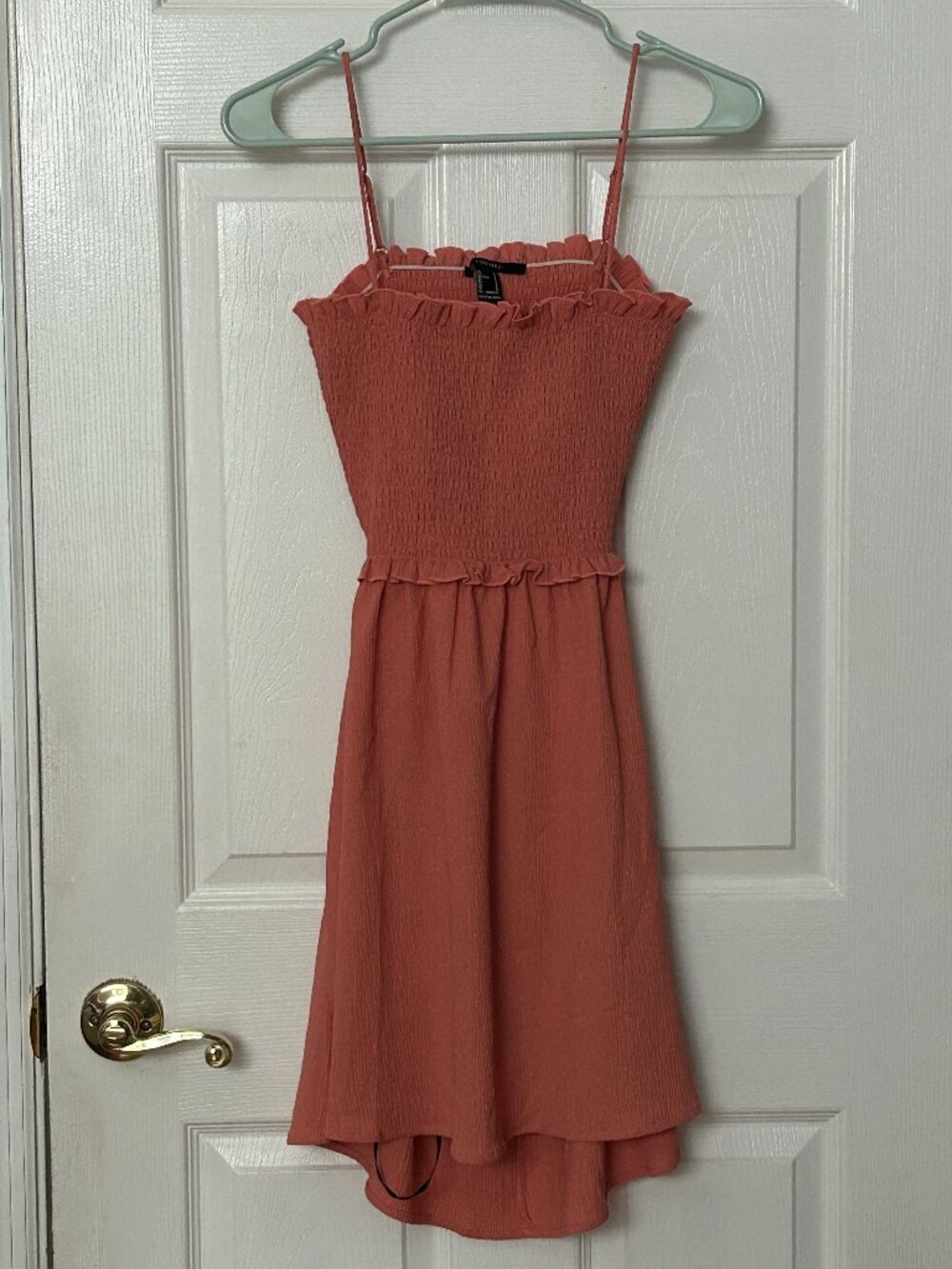 Forever 21 Peach Coral Smocked Mini Sundress Women's Small Tomato Girl Summer